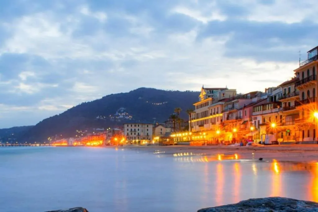 Il Paradiso Di Angelo A Pochi Passi Dal Mare, Solo Per Famiglie Alassio 0*,  Italy